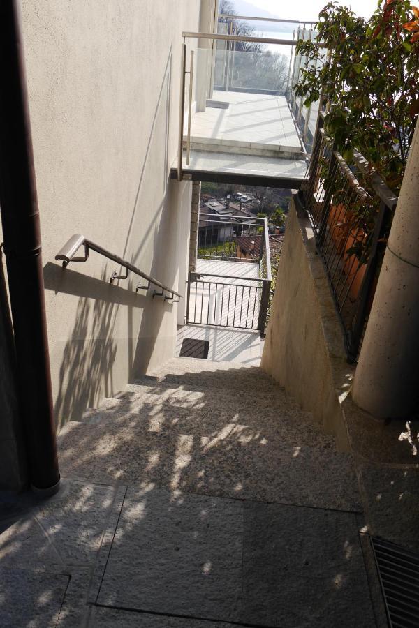 Casa Colmegna Mit Traumhaften See- Und Bergblick Luino Dış mekan fotoğraf
